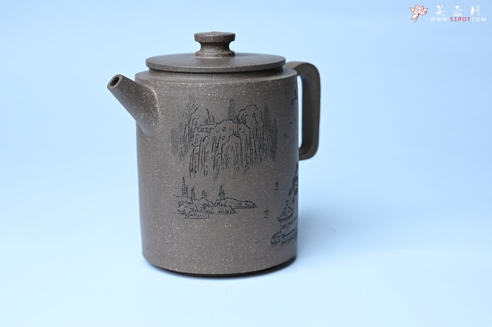 紫砂壶图片：美壶特惠 蠡墅大水潭深井老天青泥 精致圆础壶 装饰山水 茶人醉爱 - 紫砂壶信息网