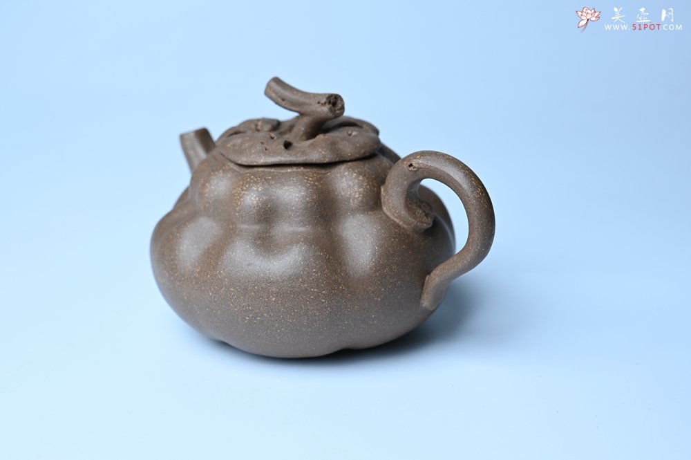 紫砂壶图片：美壶特惠 精致卡盖全手工老青段仿生小花货柿子壶 茶人醉爱 - 紫砂壶信息网