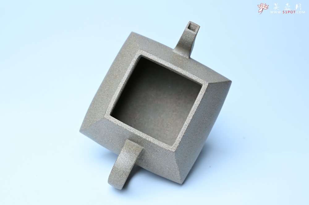 紫砂壶图片：美壶中秋国庆特惠 精工老段泥四方君德公道壶 独孔 茶人醉爱 - 紫砂壶信息网