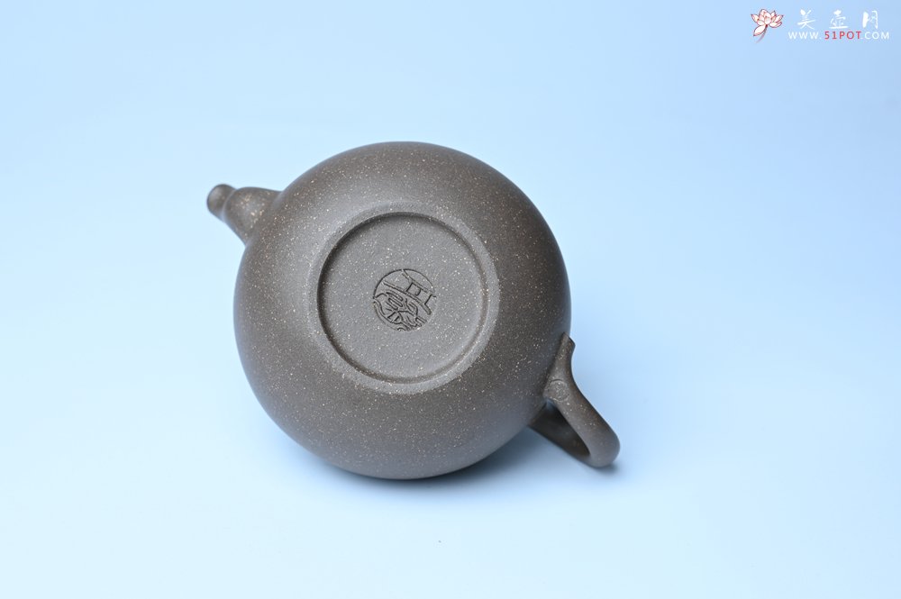 紫砂壶图片：美壶特惠 精致青段大肚茄子壶 茶人醉爱 - 紫砂壶信息网