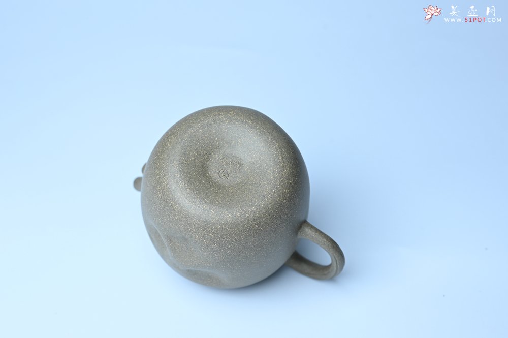 紫砂壶图片：美壶特惠 精致薄胎青段泥瓜菱壶 质量仅84g 茶人醉爱 - 紫砂壶信息网