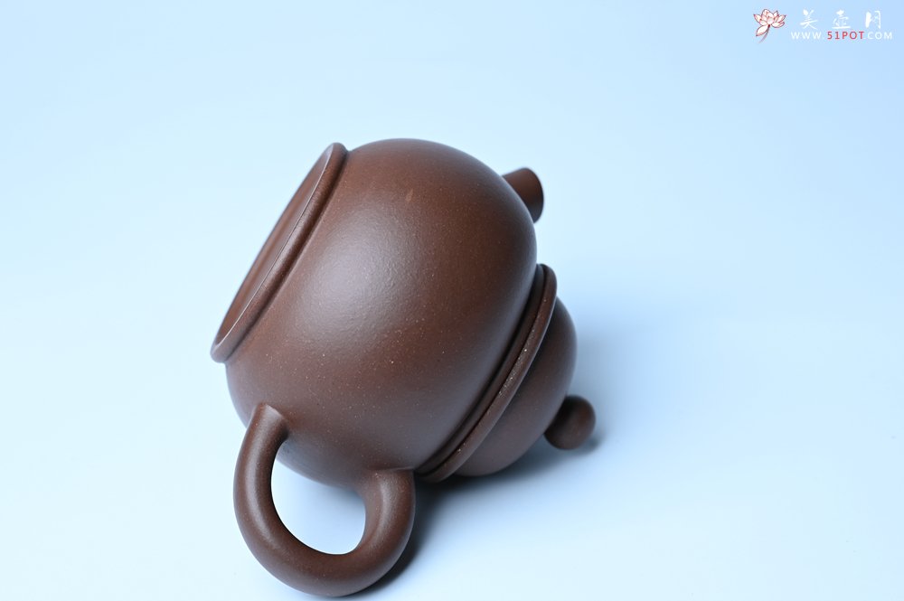 紫砂壶图片：美壶特惠 精致黑星红拼紫泥（家藏限量）大炮巨轮壶 球孔出水爽利 茶人醉爱 - 紫砂壶信息网