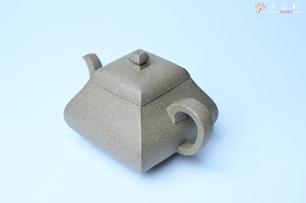 紫砂壶图片：美壶中秋国庆特惠 精工老段泥四方君德公道壶 独孔 茶人醉爱 - 紫砂壶信息网