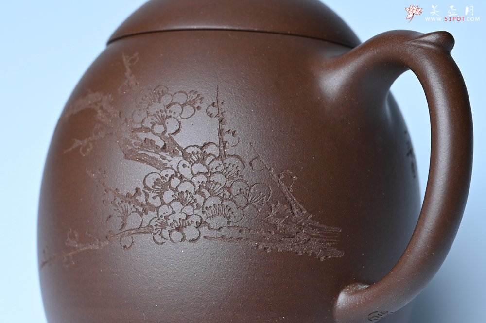 紫砂壶图片：美壶福利特惠 精致特好老紫泥秦权壶 刻梅花 特文气 - 紫砂壶信息网