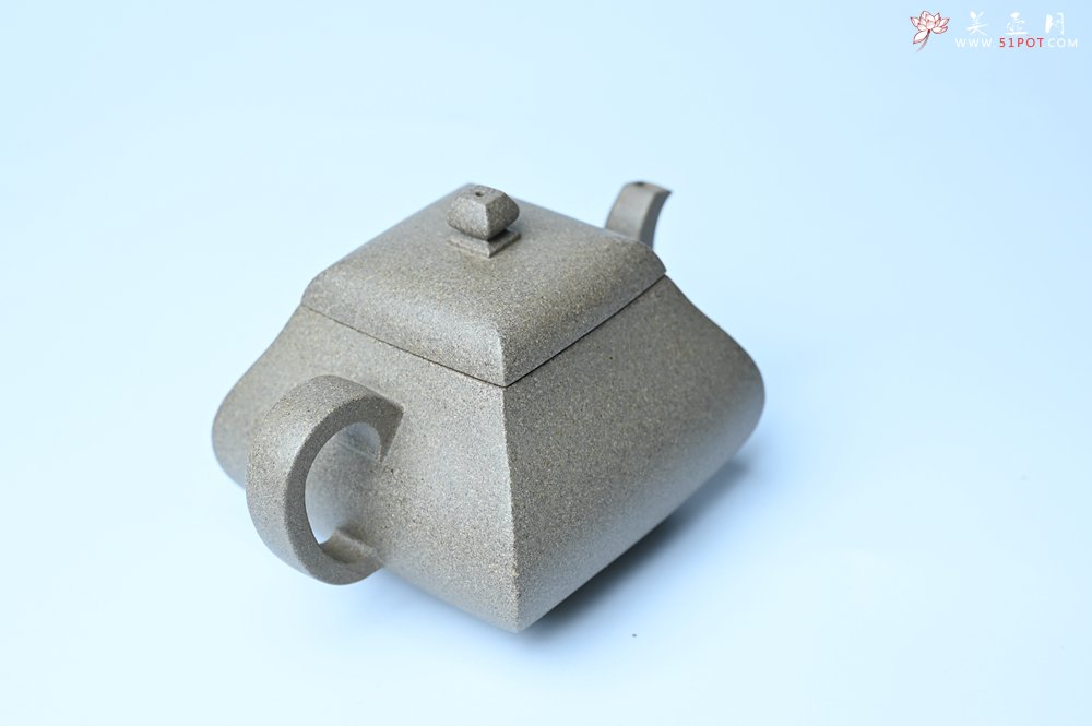 紫砂壶图片：美壶中秋国庆特惠 精工老段泥四方君德公道壶 独孔 茶人醉爱 - 紫砂壶信息网