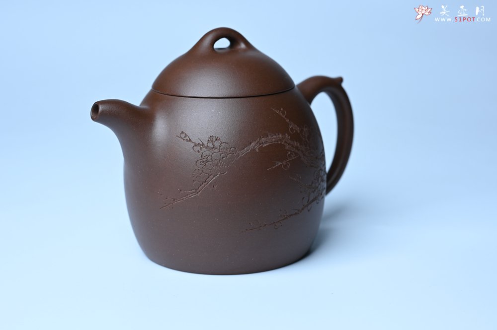 紫砂壶图片：美壶福利特惠 精致特好老紫泥秦权壶 刻梅花 特文气 - 紫砂壶信息网