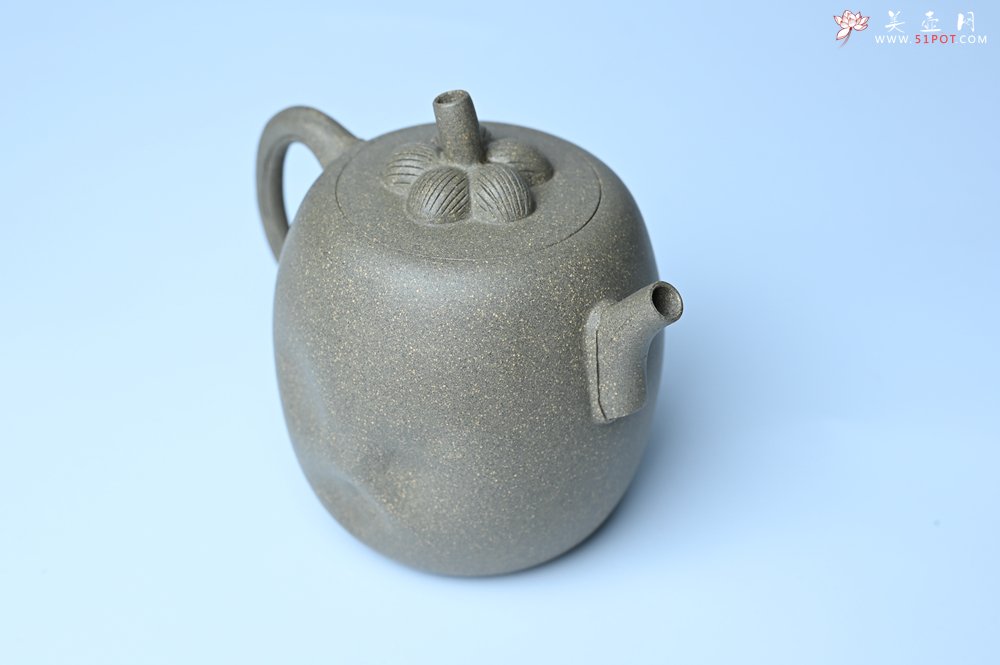 紫砂壶图片：美壶特惠 精致薄胎青段泥瓜菱壶 质量仅84g 茶人醉爱 - 紫砂壶信息网