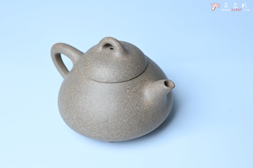 紫砂壶图片：美壶特惠 特好松花段泥精工乳瓢茶壶 茶人醉爱 - 紫砂壶信息网