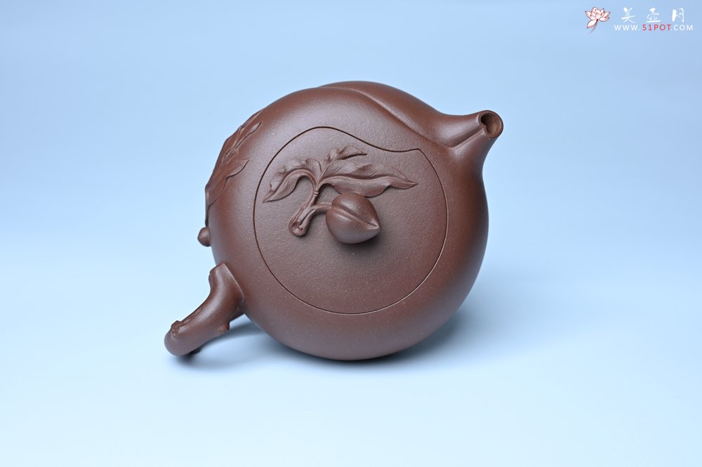 紫砂壶图片：美壶特惠 1993年国工杨军保精致特好紫泥蟠桃壶 - 紫砂壶信息网