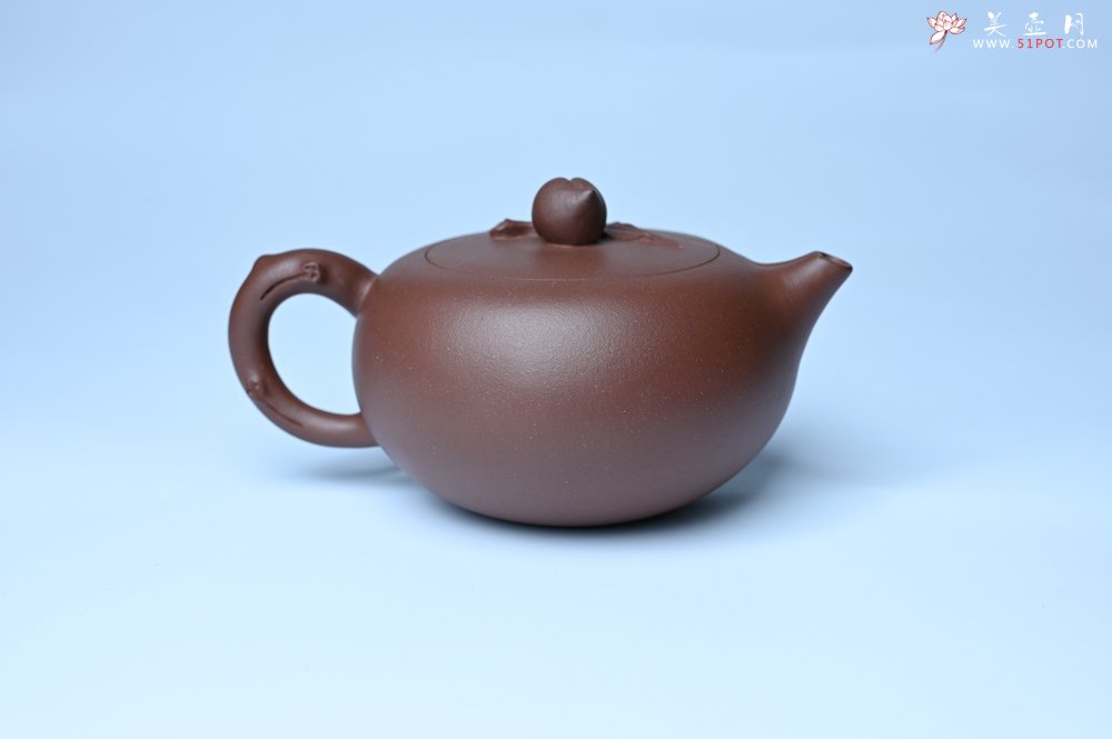 紫砂壶图片：美壶特惠 1993年国工杨军保精致特好紫泥蟠桃壶 - 紫砂壶信息网