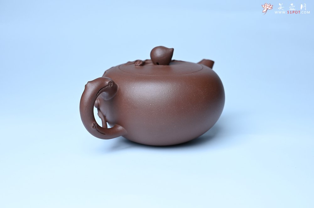 紫砂壶图片：美壶特惠 1993年国工杨军保精致特好紫泥蟠桃壶 - 紫砂壶信息网