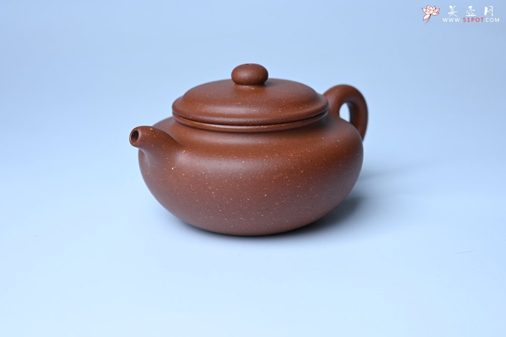 紫砂壶图片：美壶特惠 精致特好共生紫砂矿扁古壶 矿物质丰富 茶人醉爱 - 紫砂壶信息网