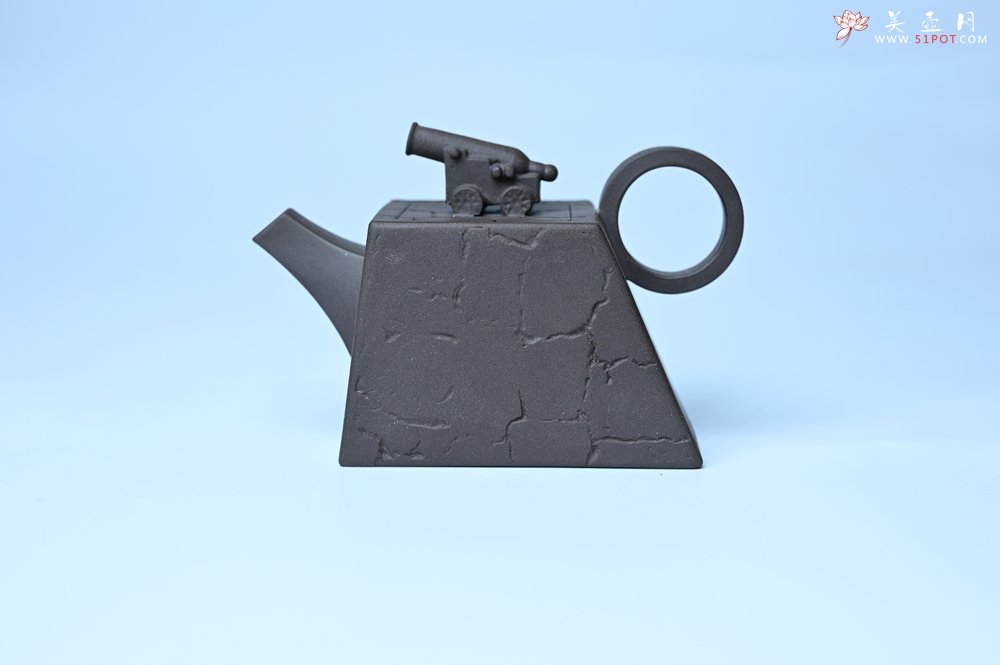 紫砂壶图片：美壶特惠 优质紫泥还原烧威震四方壶 - 紫砂壶信息网